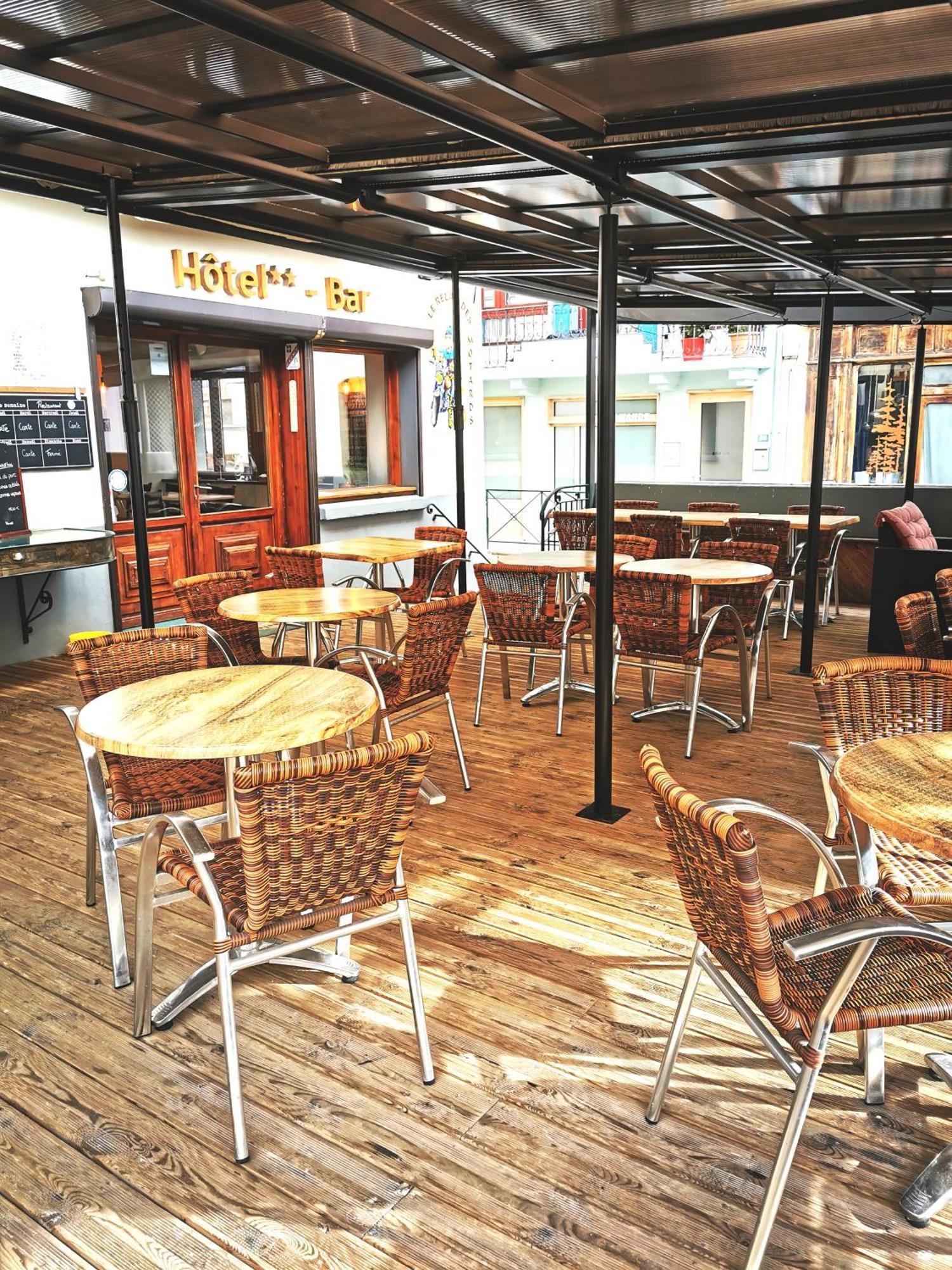 Hôtel Restaurant Angival - Chambres et Appartement Bourg-Saint-Maurice Extérieur photo
