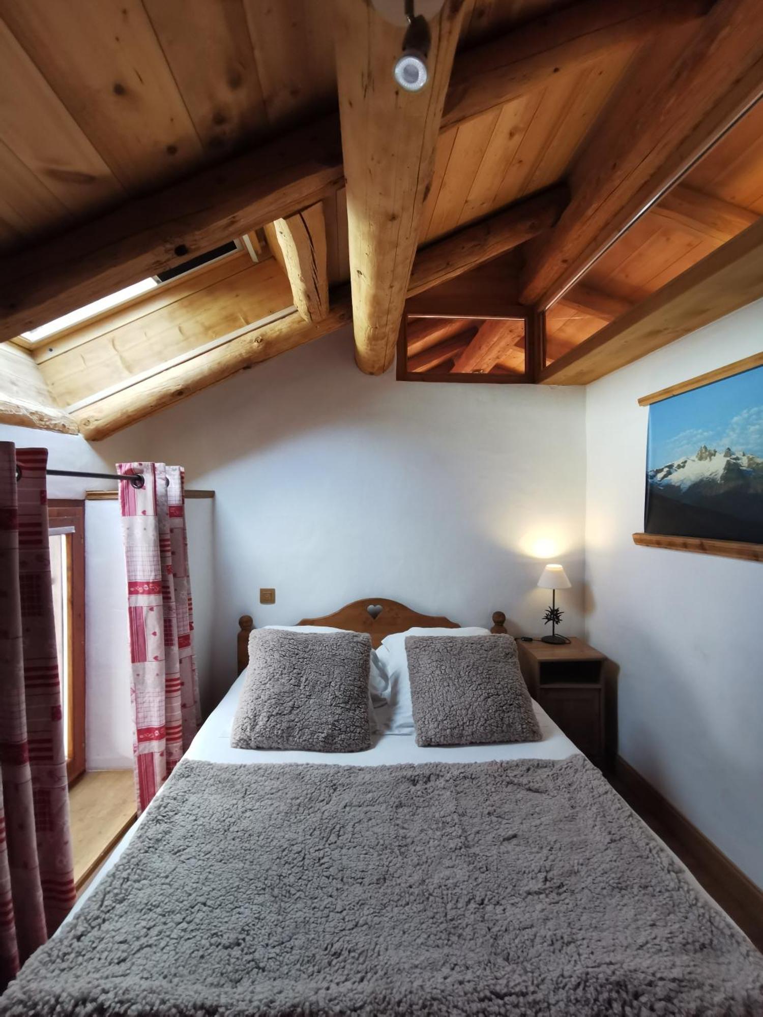 Hôtel Restaurant Angival - Chambres et Appartement Bourg-Saint-Maurice Extérieur photo