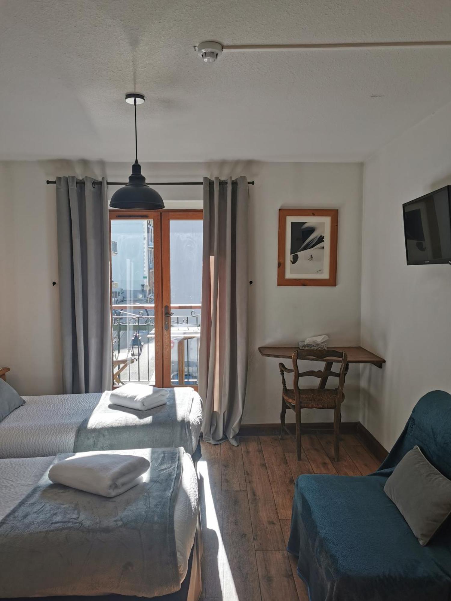 Hôtel Restaurant Angival - Chambres et Appartement Bourg-Saint-Maurice Extérieur photo